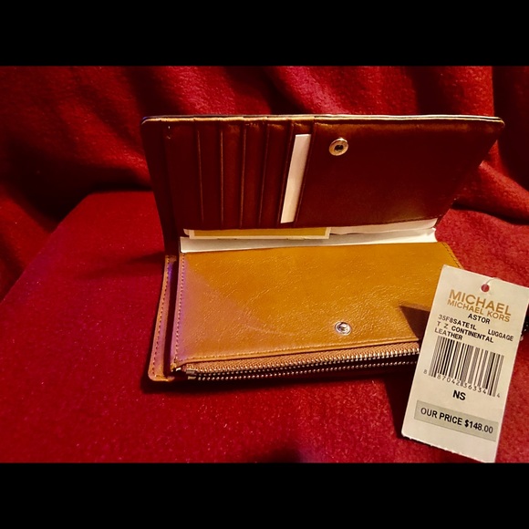 Michael Kors wallet - Picture 5 of 6